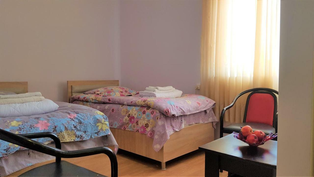 Guest House Luka Batumi Zewnętrze zdjęcie