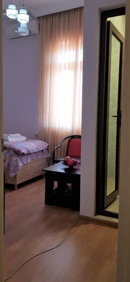 Guest House Luka Batumi Zewnętrze zdjęcie