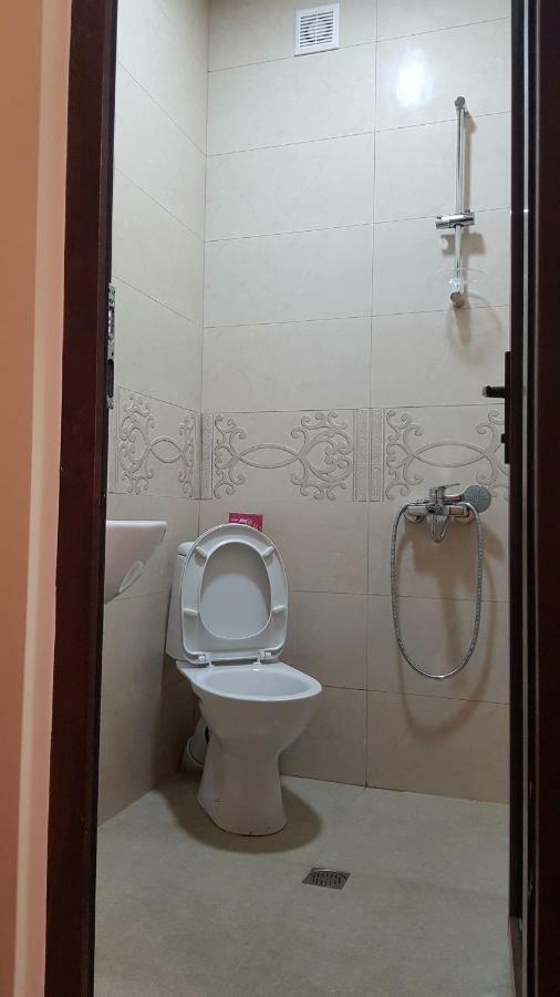 Guest House Luka Batumi Zewnętrze zdjęcie