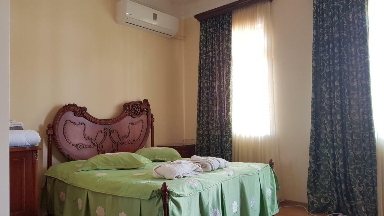 Guest House Luka Batumi Zewnętrze zdjęcie